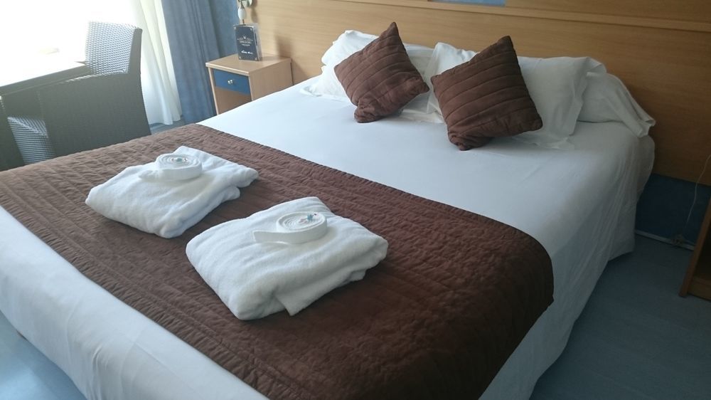 Brit Hotel Du Ban Chaudes-Aigues Luaran gambar