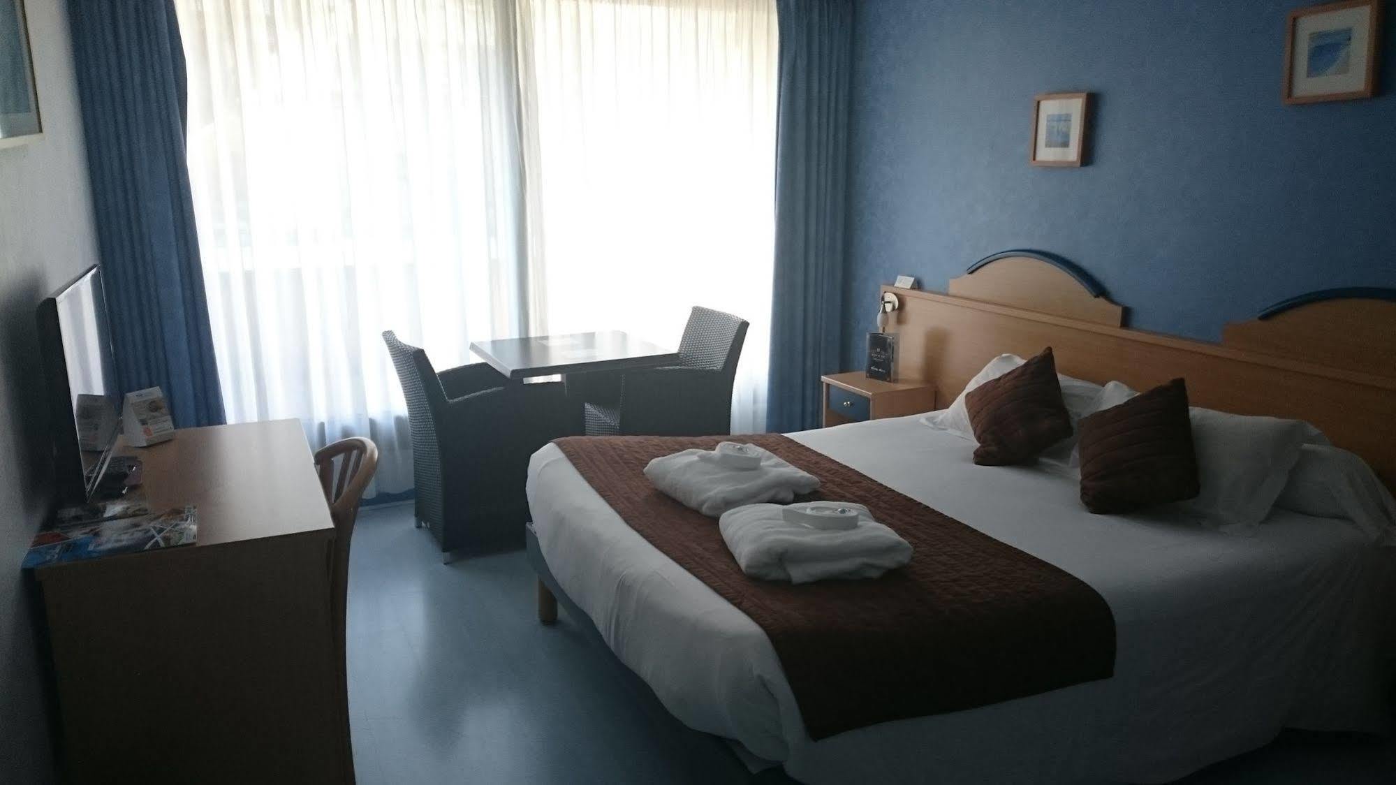 Brit Hotel Du Ban Chaudes-Aigues Luaran gambar