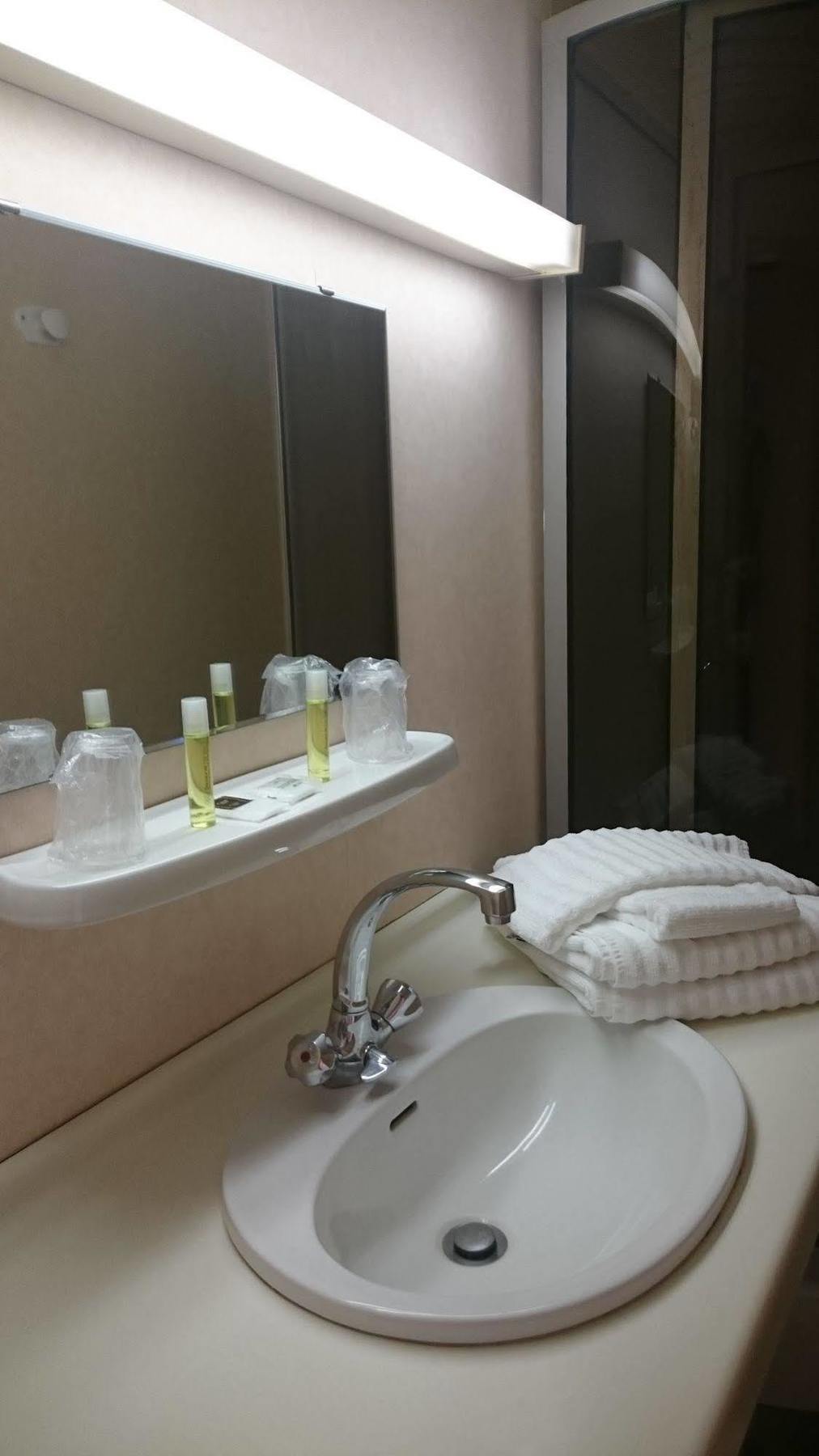 Brit Hotel Du Ban Chaudes-Aigues Luaran gambar