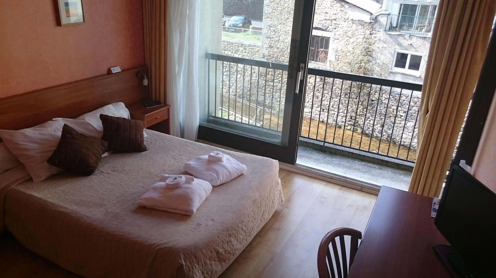 Brit Hotel Du Ban Chaudes-Aigues Luaran gambar