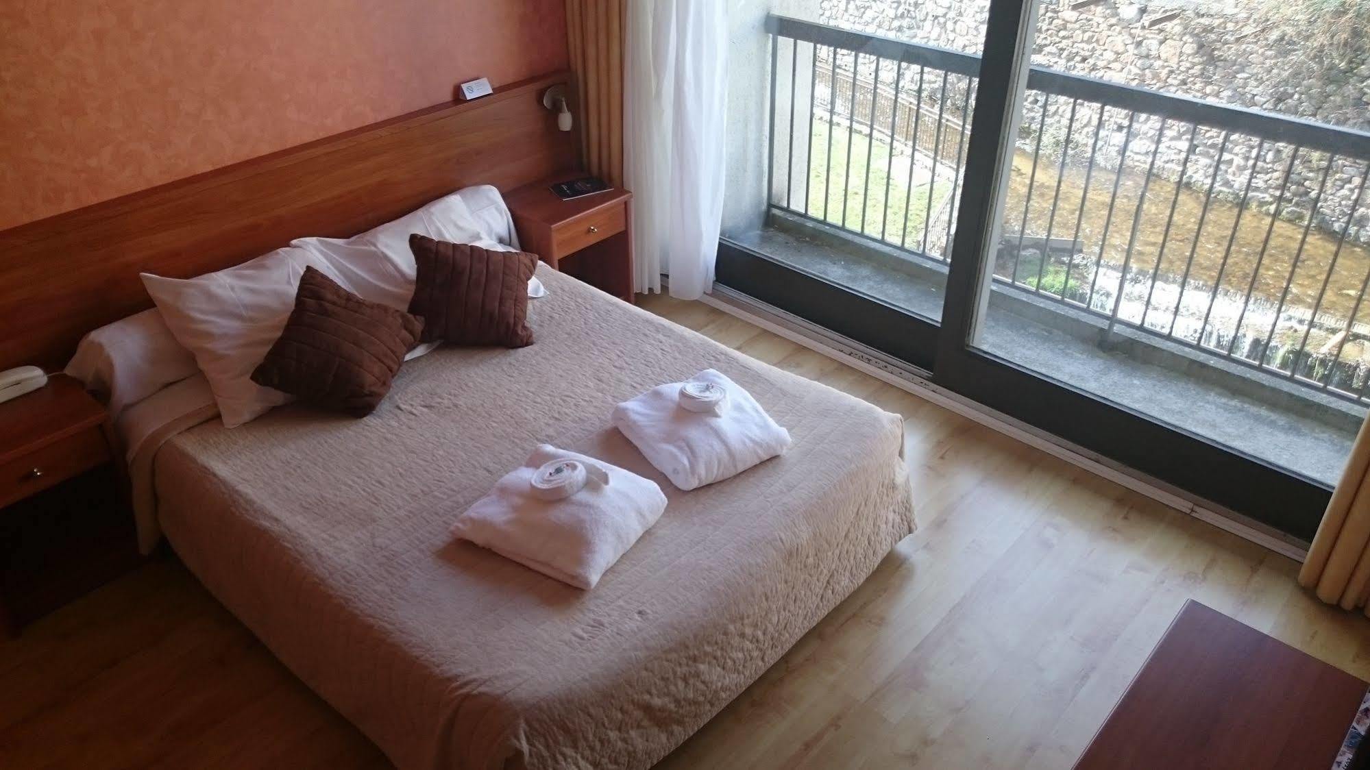 Brit Hotel Du Ban Chaudes-Aigues Luaran gambar